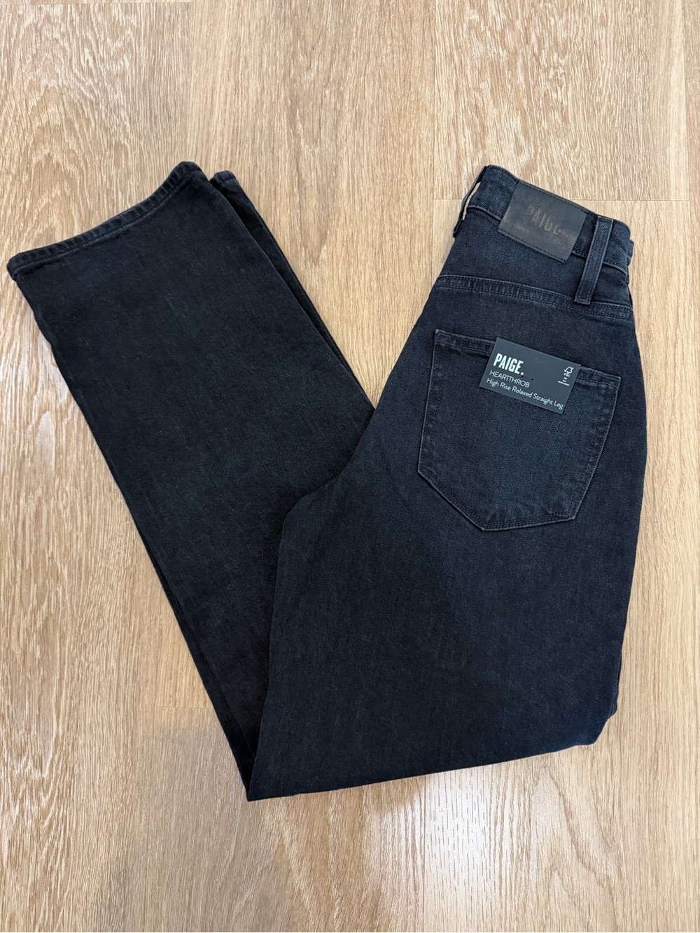 PAIGE Women’s Heartthrob High Rise Relaxed Straight‎ Leg Size 24